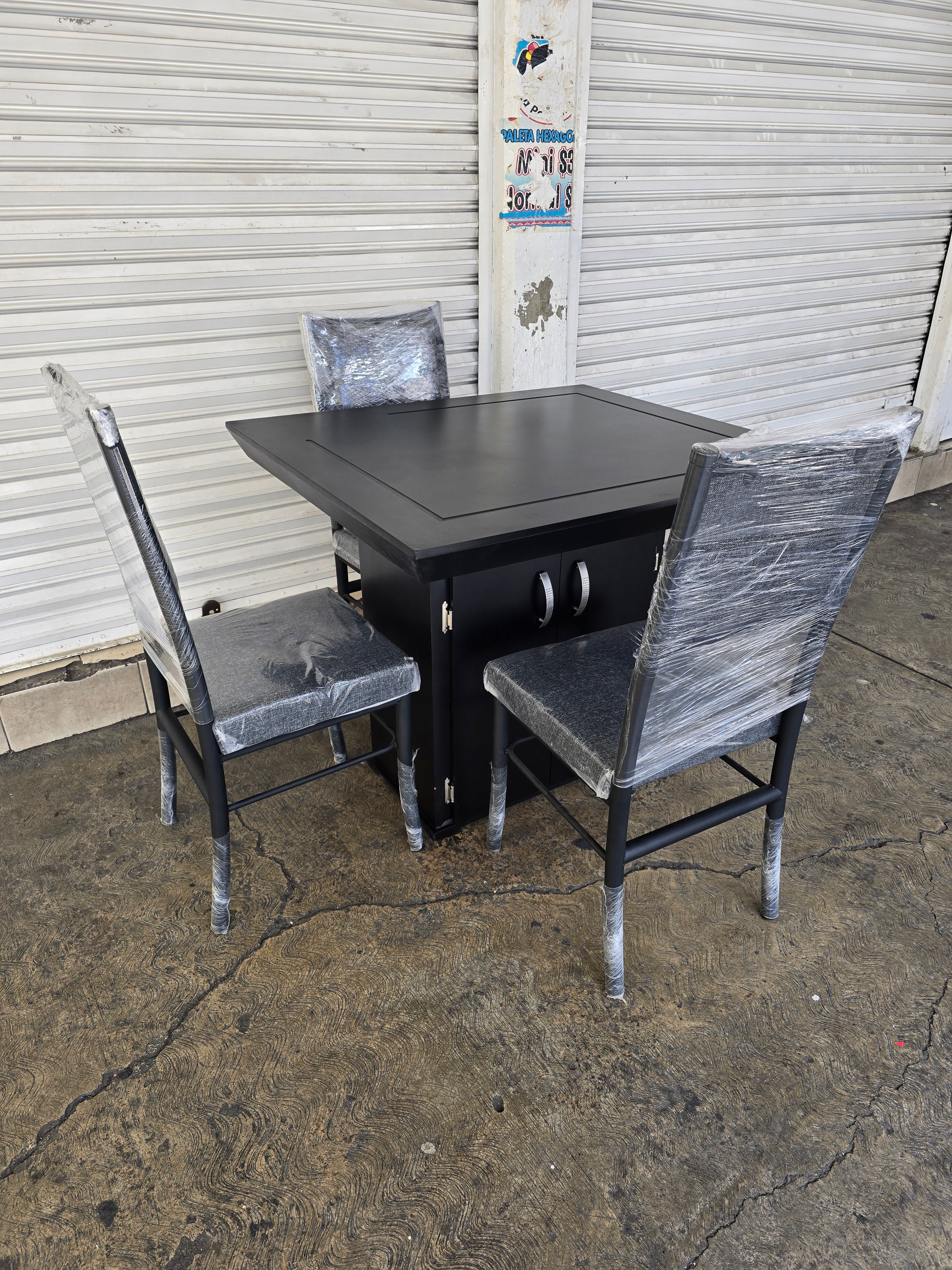 Comedor Lucy con 4 sillas Paris